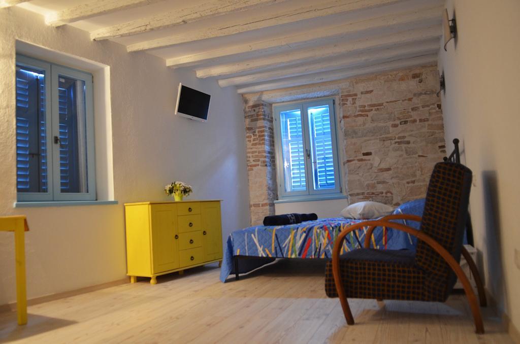 Studios Barbaro Ровинь Экстерьер фото